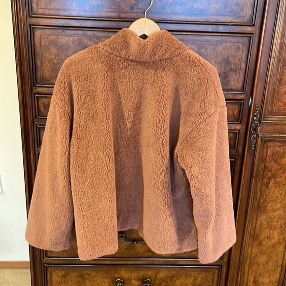 NWT 14th and Union dusty rose fuzzy sherpa  woman’s jacket - Picture 9 of 11